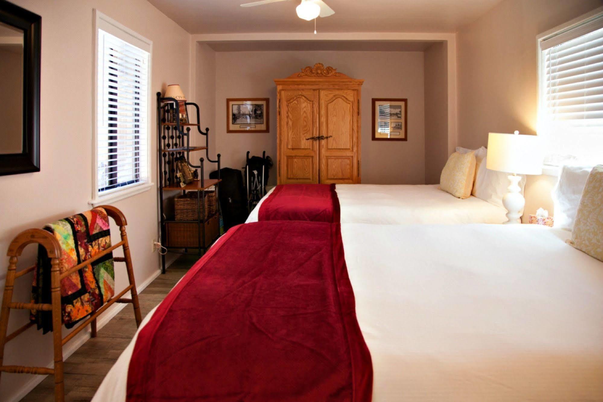 بيغ بير لاكي، سان بيرناردينو، كاليفورنيا Alpenhorn Bed And Breakfast المظهر الخارجي الصورة